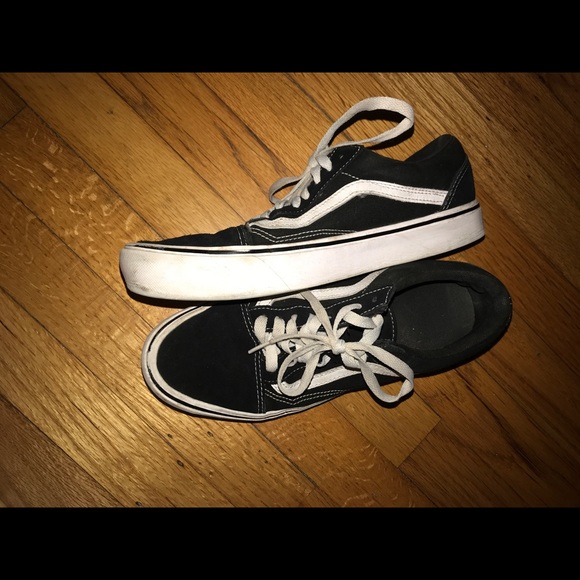 9.5 women’s vans - Picture 2 of 3